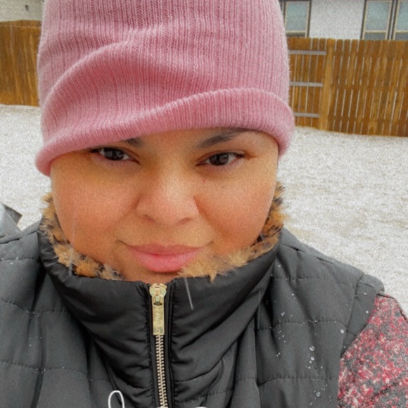 Meet your Posher, Esmeralda - Picture 1 of 1